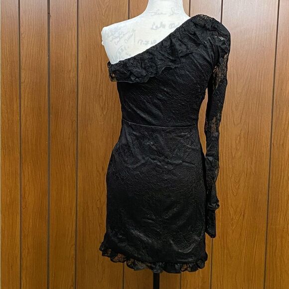 Alexis Ilana One-Shoulder Lace Cocktail Dress size S - Picture 6 of 11